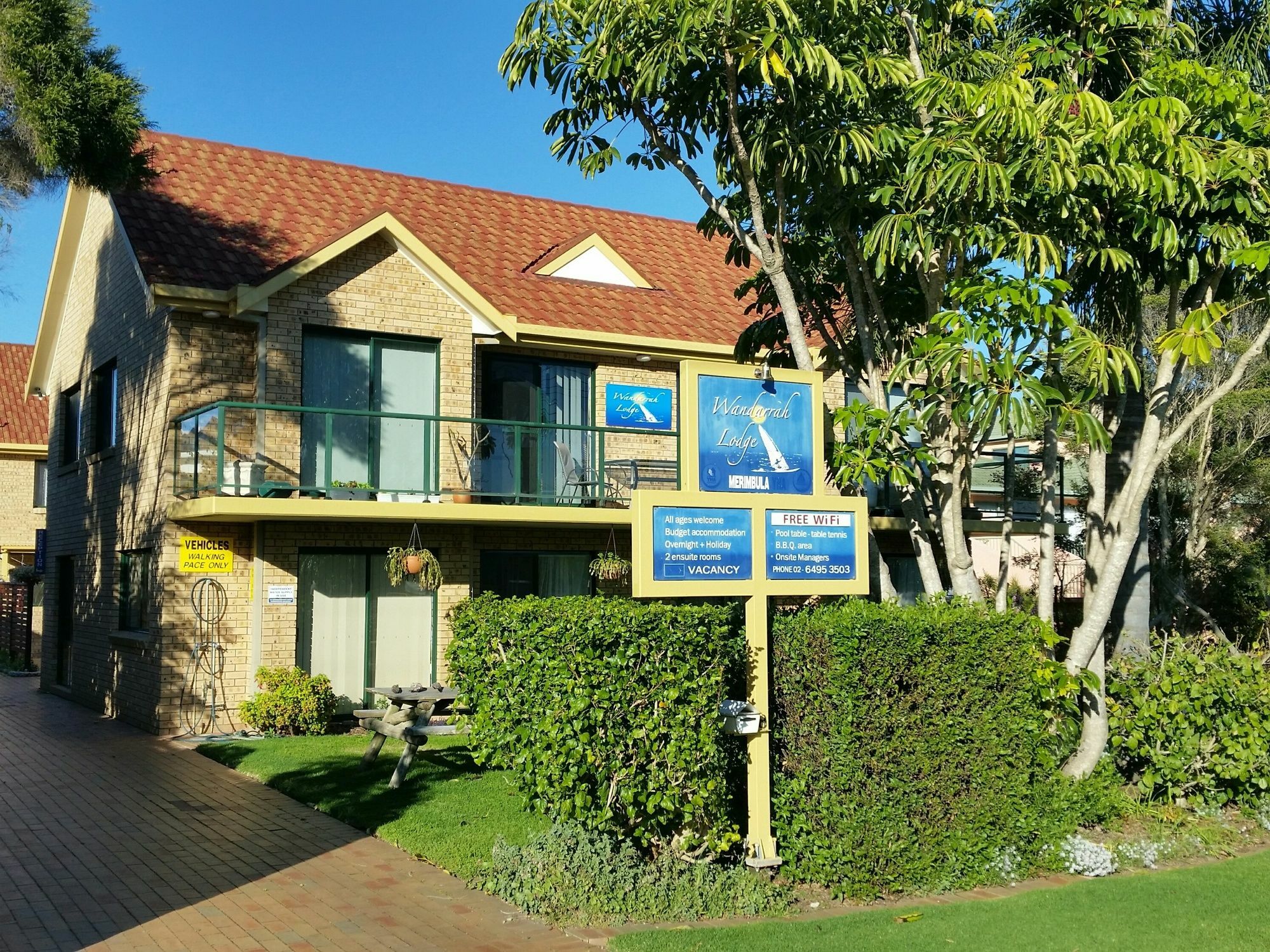 Wandarrah Lodge Hostel Merimbula Exterior photo